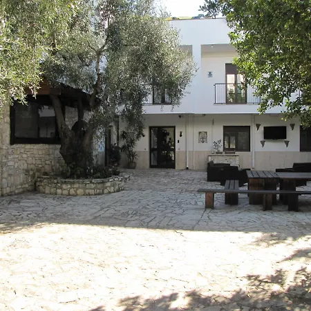 Alloggio per agriturismo Mafrolla