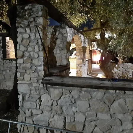 Κατάλυμα σε φάρμα Mafrolla Carlo *